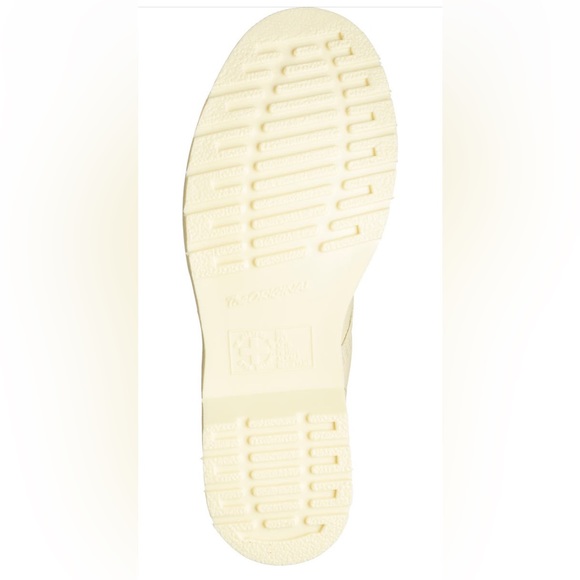 Doc Martens 1460 Pascal Leather Boots - Picture 8 of 9